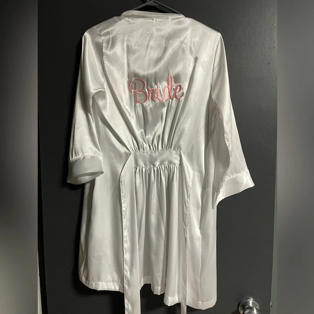 Bride Robe - Picture 1 of 1